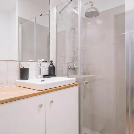 Louis - 1 A Bastille Apartman